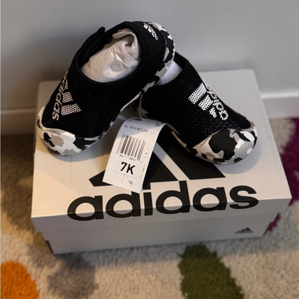 Adidas Black and White Sneakers Sleek Design